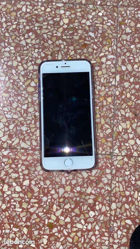 IPhone 8 (image 3)