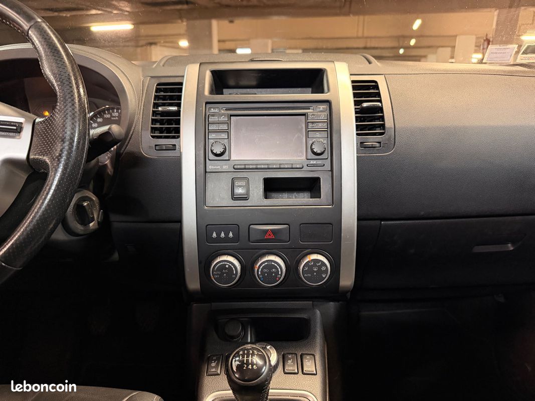 NISSAN X-TRAIL II 2.0 DCI 150 1ère Main (image 26)