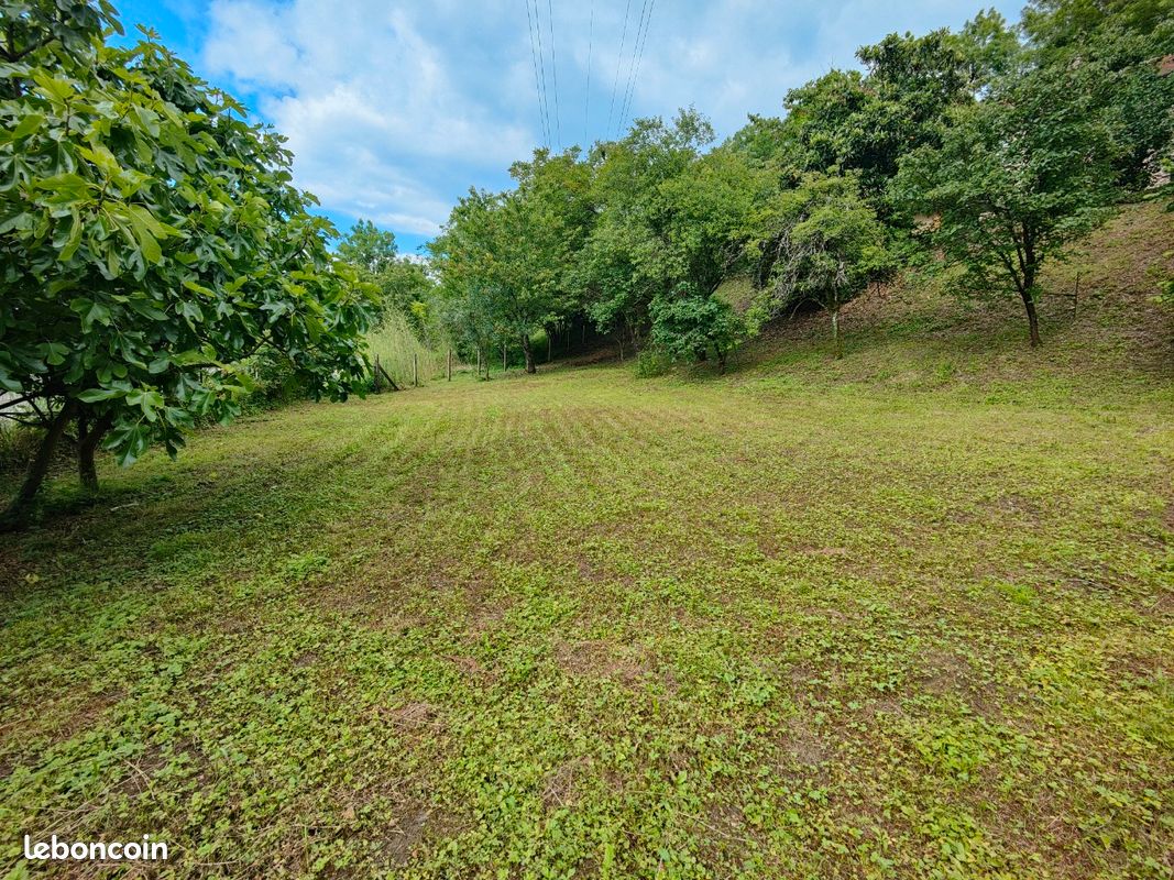 Terrain 824 M2 · à Pontcharra · 100 000 €
