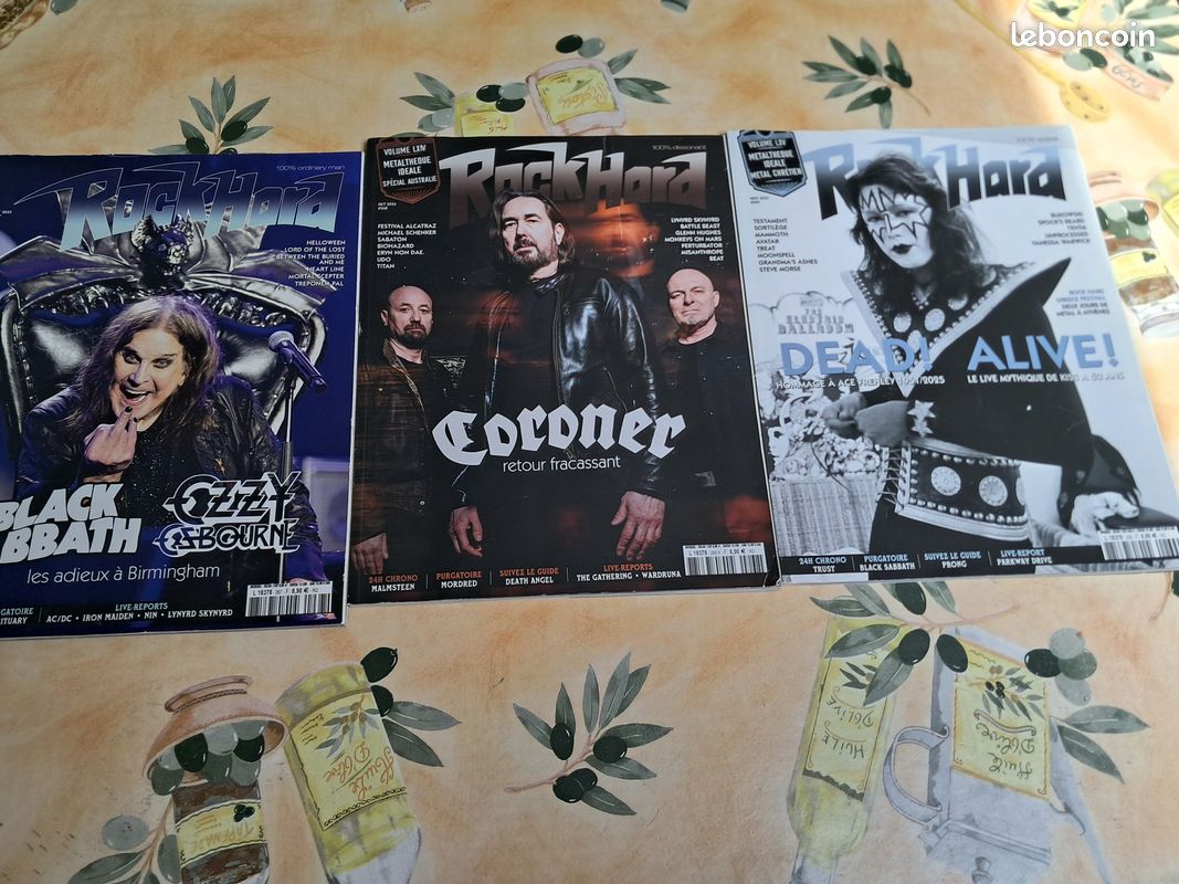 Rock hard magazines (image 1)