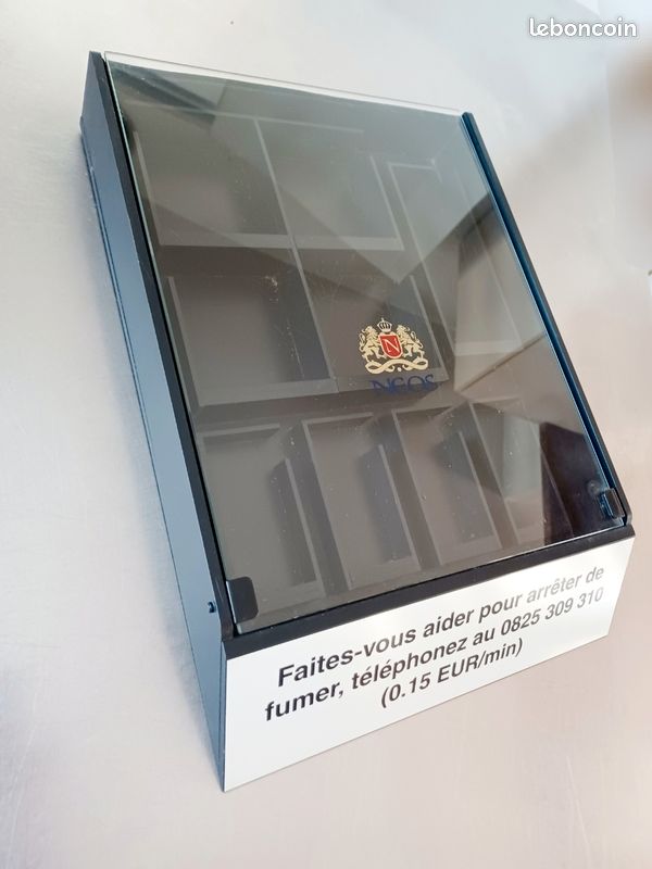 elfbar nachfüll pod läuft aus Vitrine en verre en gros pour équipement de fourniture de magasin, magasin  de vape, boutique de fumée, magasin de cigarettes, magasin d'électronique main image 0
