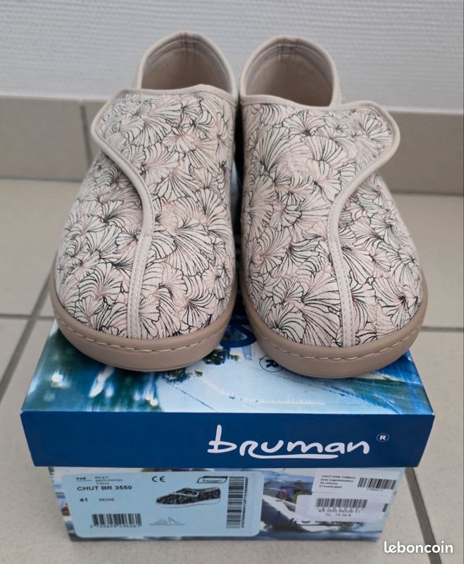 Chausson Beige Motif Fleur Femme - Bruman (image 1)