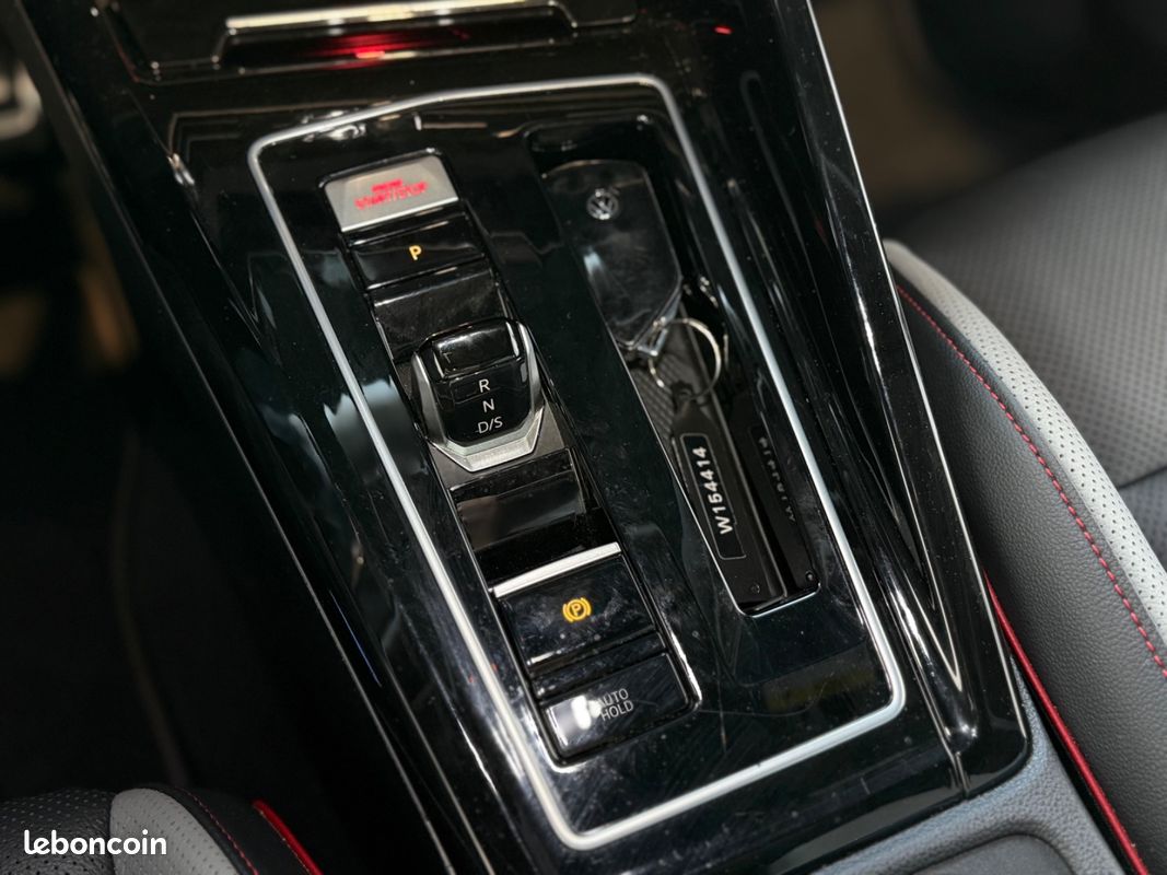 Volkswagen golf viii gti cs 2.0 tfsi clubsport (image 14)