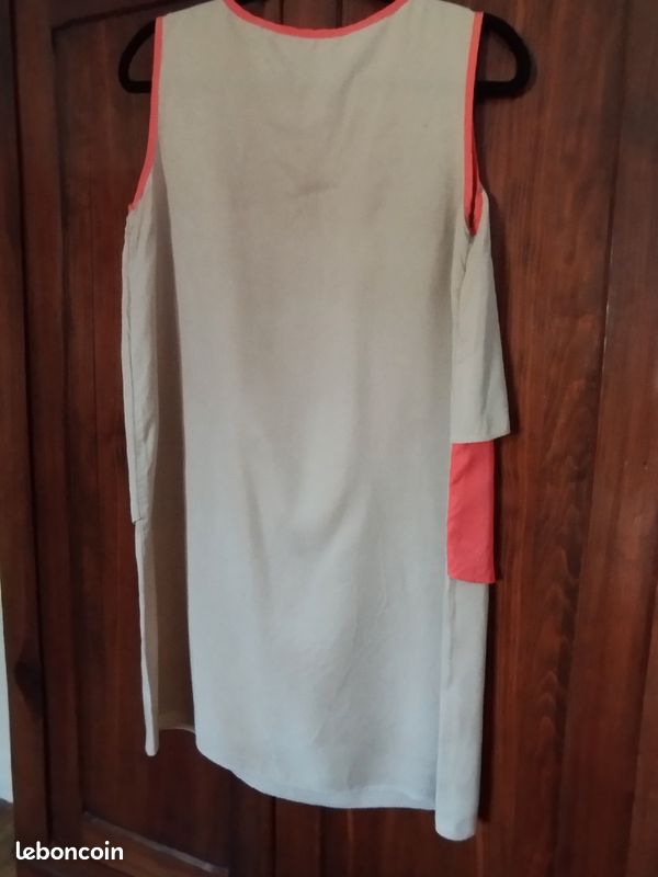 Robe dherby bicolore asymétrique (image 3)