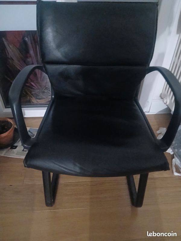 5 chaises en vrai cuir noir (image 3)
