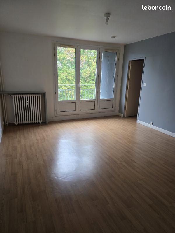 Appartement 3 pièces 64 m² · à Charleville-Mézières · 64 m² · 476 €/mois
