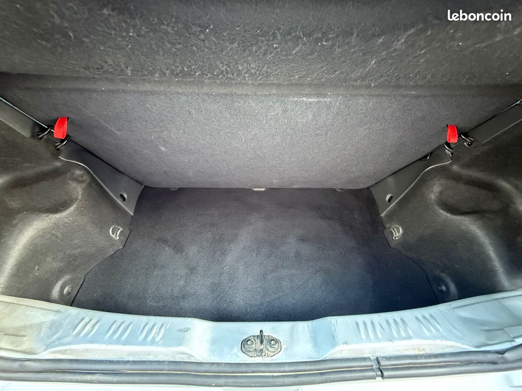 Renault twingo 2 phase 2 ethanol 1.2i - 16v 75cv 2014 (image 27)