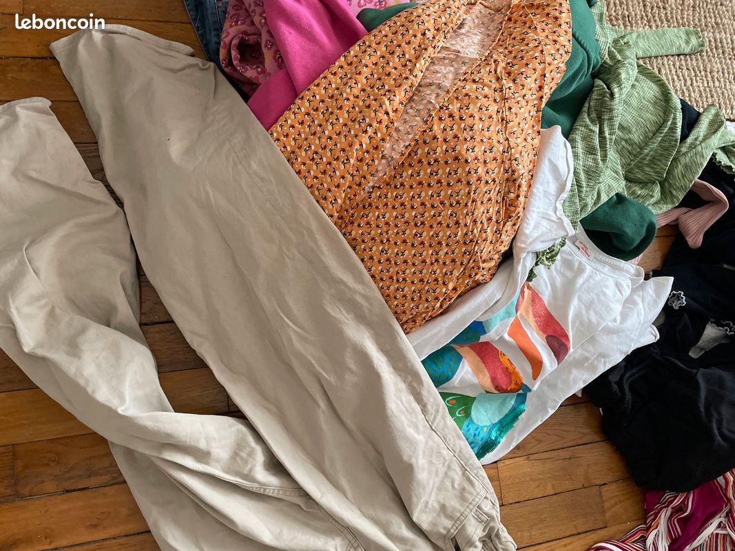 Lots de Vêtements et chaussures fille 8 à 12 ans (image 1)