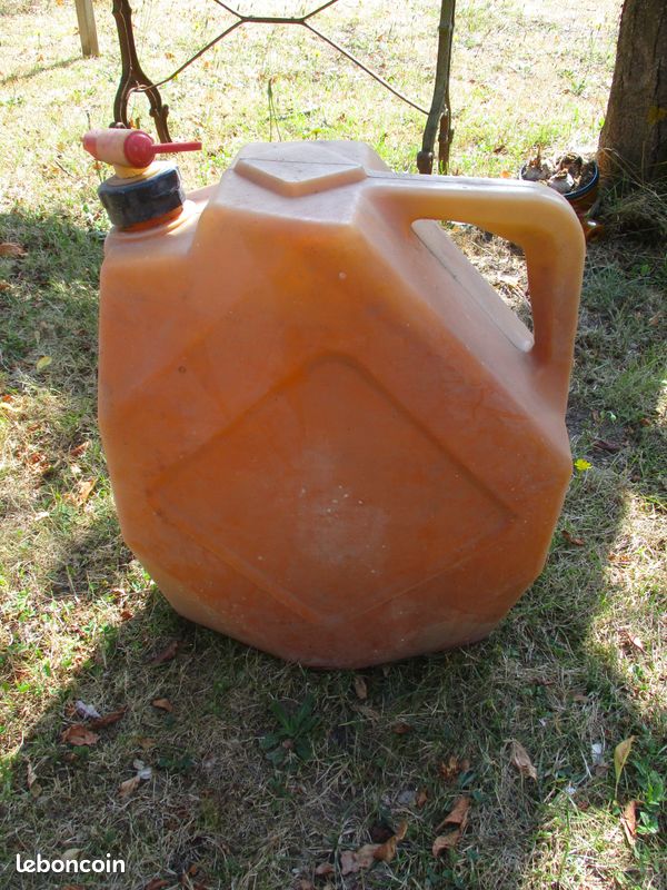 Jerrican (image 2)