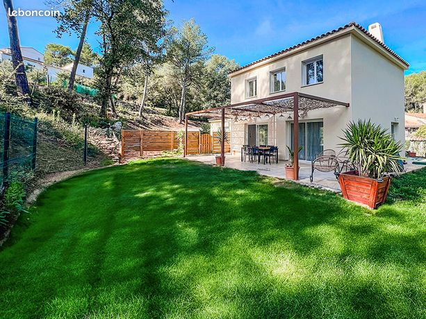 Villa 5 pièces 140 m²