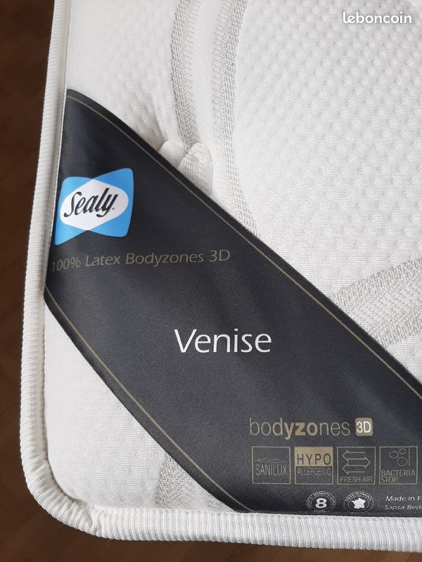 Matelas SEALY et sommier (image 1)