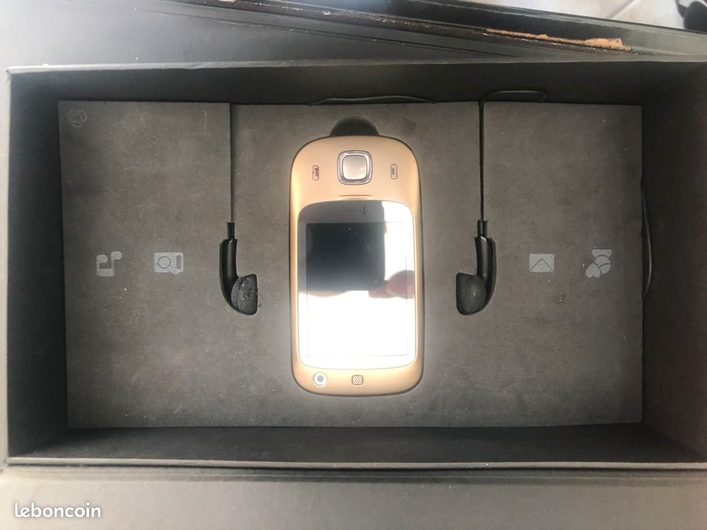 Smart phone HTC Touch Dual (image 4)