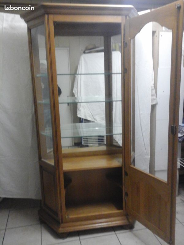 Vitrine (image 2)
