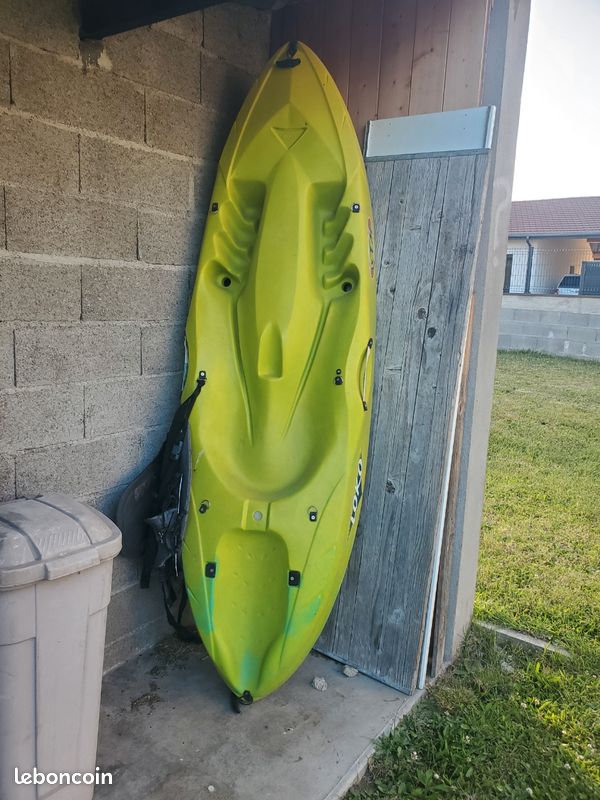 Kayak (image 1)