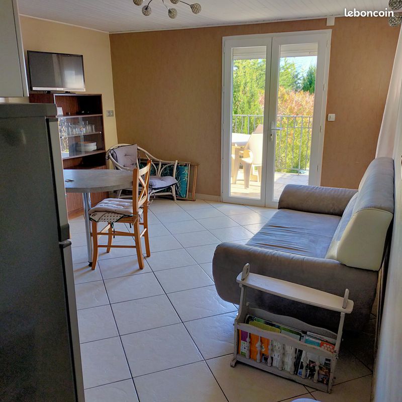 Appartement 3 pièces 48 m² · à Ardes · 48 m² · 460 €/mois