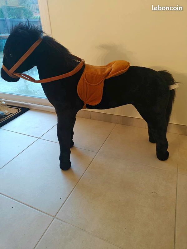 Vends Peluche cheval noir 70cm (image 3)