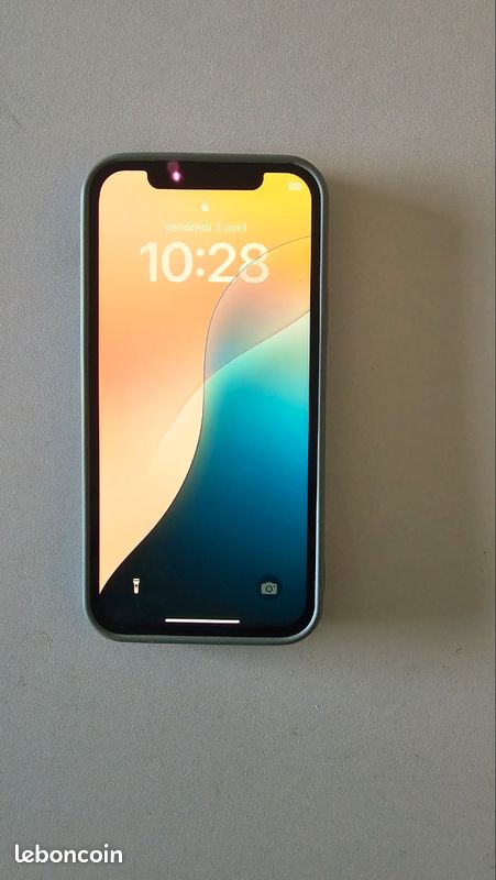 Iphone 12 (image 2)