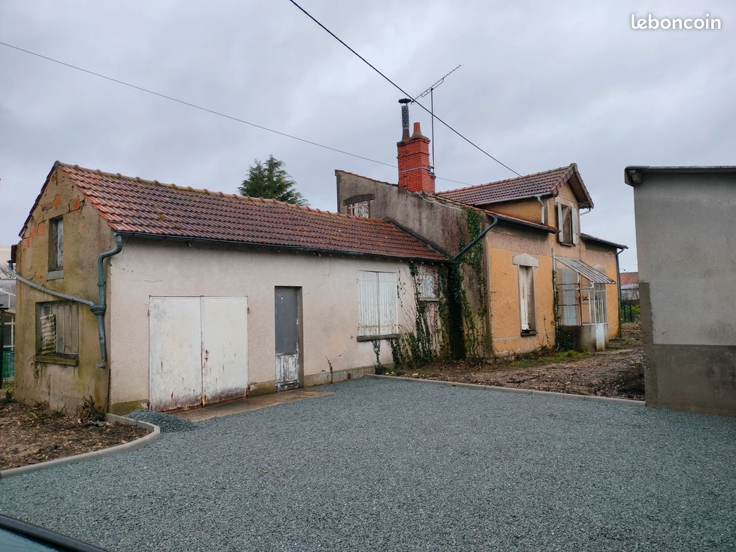 Local commercial 20 pièces 350 m² · à Bourges · 350 m² · 300 000 €