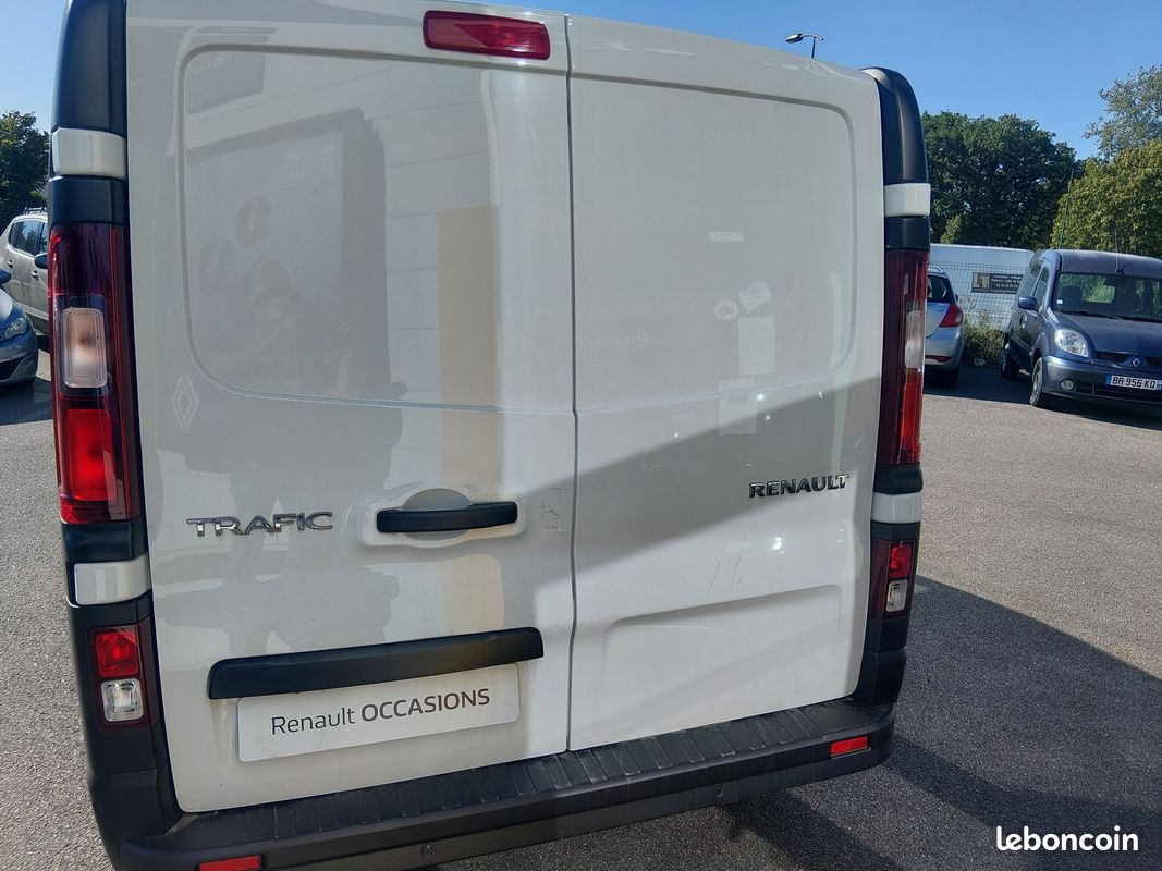 Renault trafic l2 dci 130ch tva recuperable (image 3)