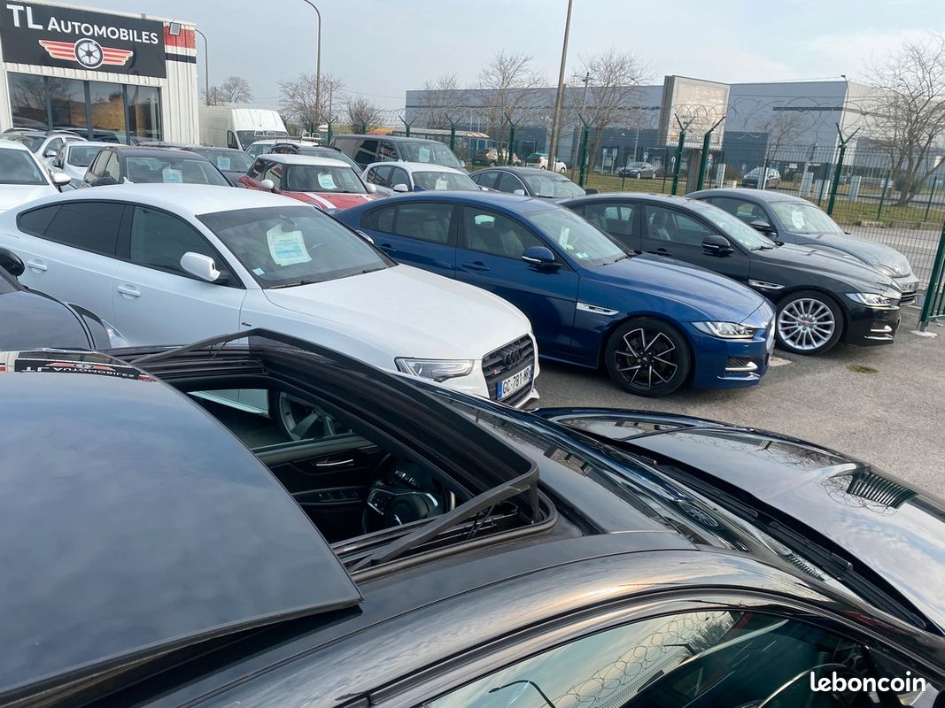 Jaguar XE 2.0d 180cv R SPORT BVA Garantie 1 AN TL AUTOMOBILES (image 9)
