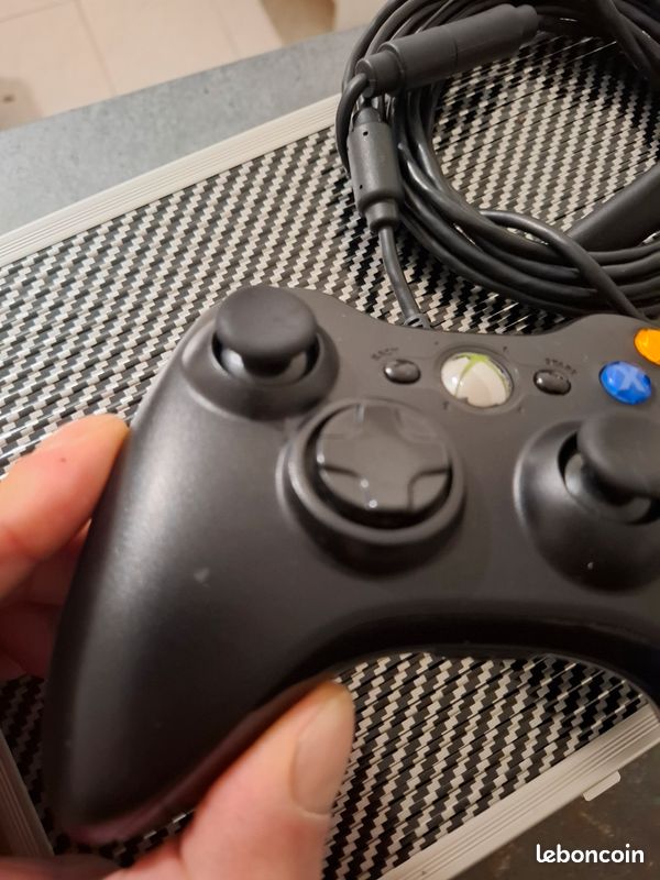 Manette xbox 360 officiel et filaire (image 2)