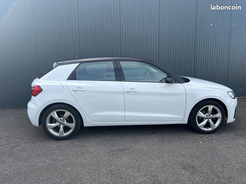 AUDI A1 30 TFSI 116ch ADVANCED / BOÎTE AUTOMATIQUE / CARPLAY / DIGITAL COCKPIT / SIÈGES CHAUFFANTS / RADAR AV AR / CLIM AUTO (image 3)