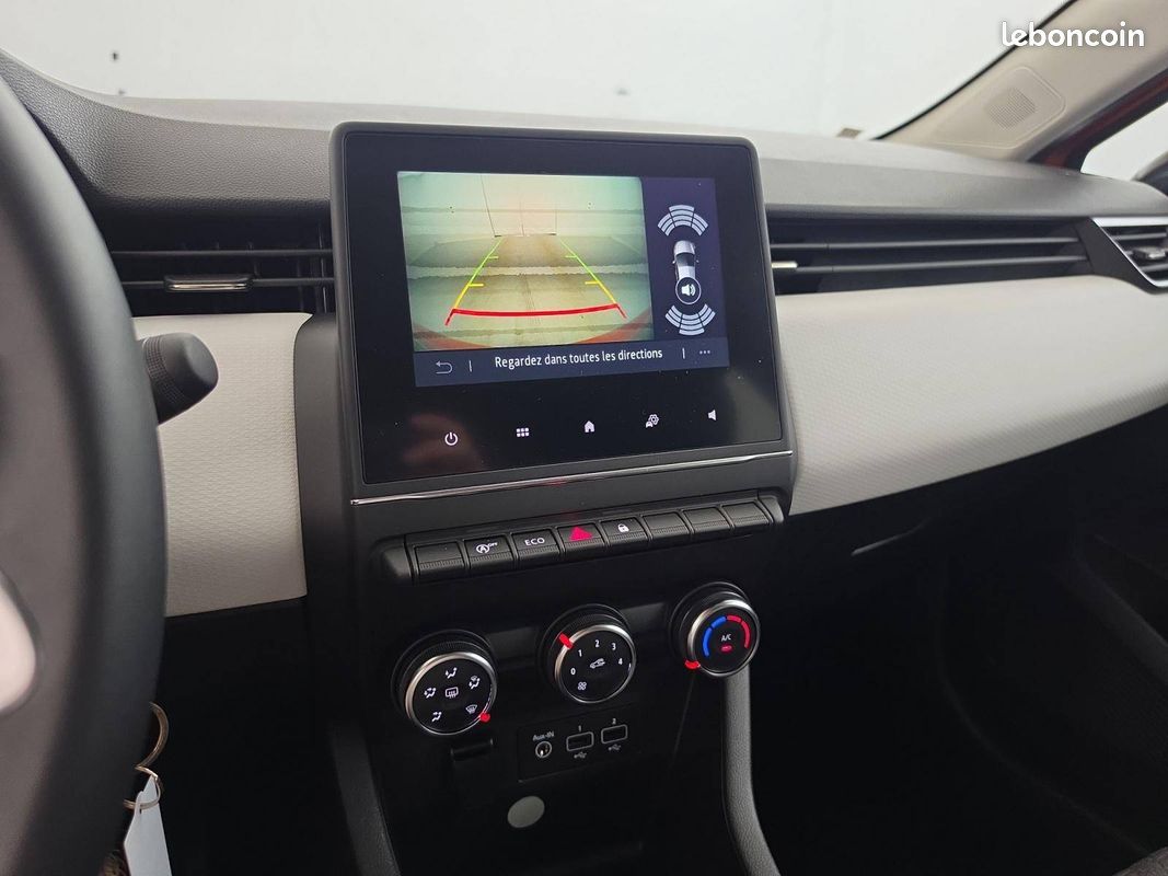 RENAULT Clio Blue dCi 100 Evolution (image 24)