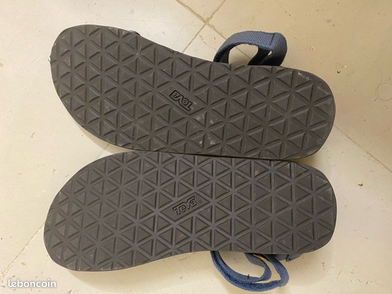 Sandales pour hommes, marque TEVA. Nouveau (image 6)