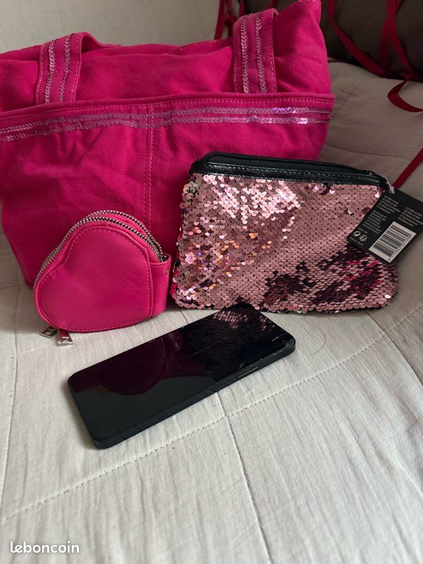 Magnifique, ensemble d’accessoires, assorti dans les tons rose, fuchsia et paillettes ultra pratique pour le quotidien ou les cours (image 1)