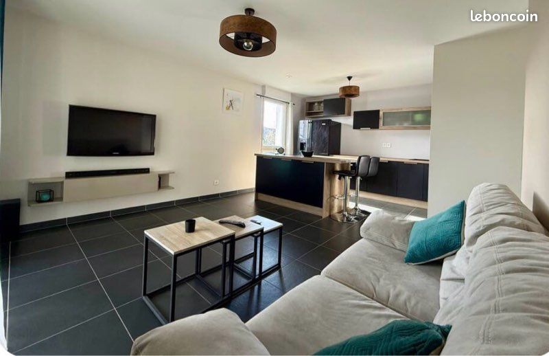 Parking 3 pièces 65 m² · à Tours · 65 m² · 980 €/mois