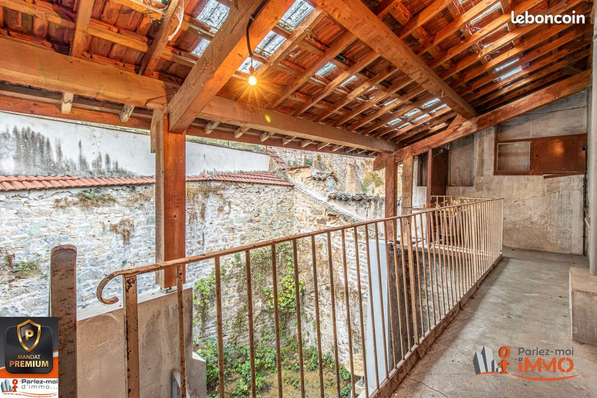 Appartement 4 pièces 90 m² · à Tarare · 90 m² · 87 000 €