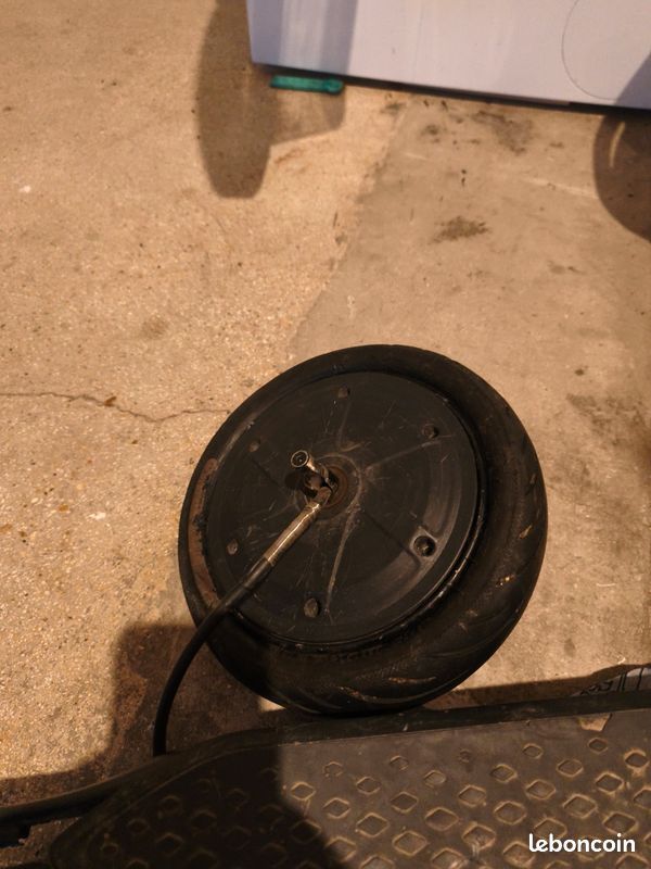 Trotinette électrique (image 7)