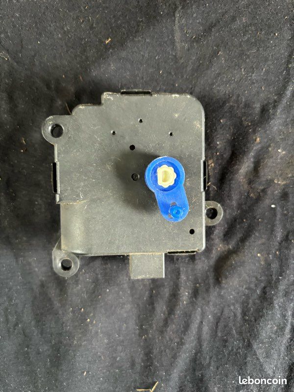 Moteur d’ouverture de trappe chauffage Partner /Berlingo (image 2)