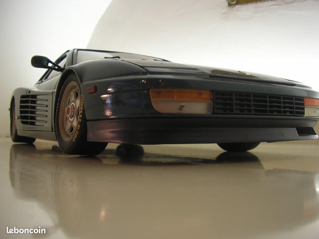 Pocher Ferrari Testarossa TARGA 1/8 schaalmodellen (image 17)