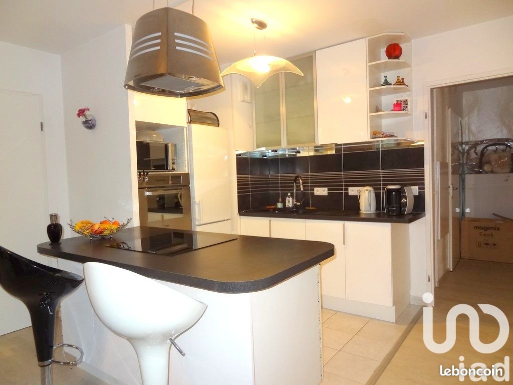 Appartement 3 pièce(s) 56 m²à louer Maisons-alfort