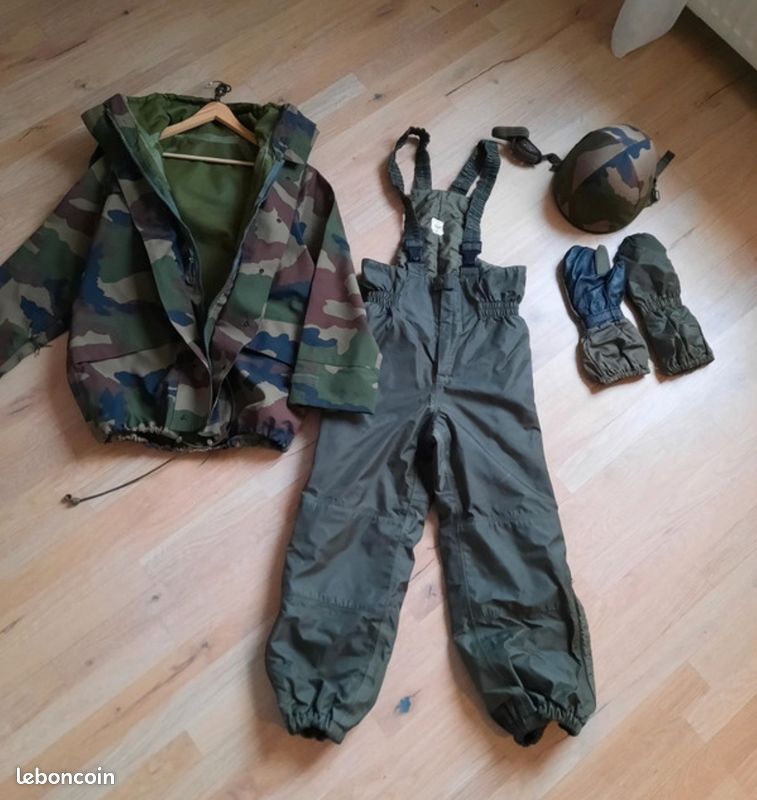 Ensemble à vendre vêtements militaires (image 2)