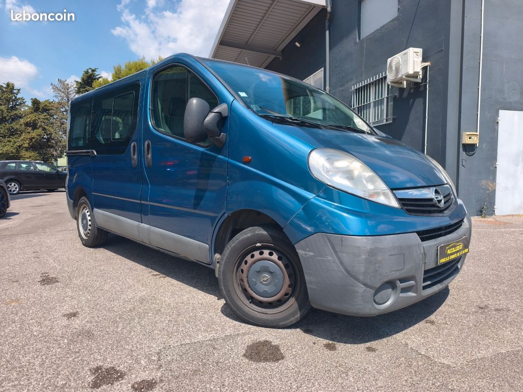 Opel vivaro diesel 115 cv 9 places ct ok (image 6)