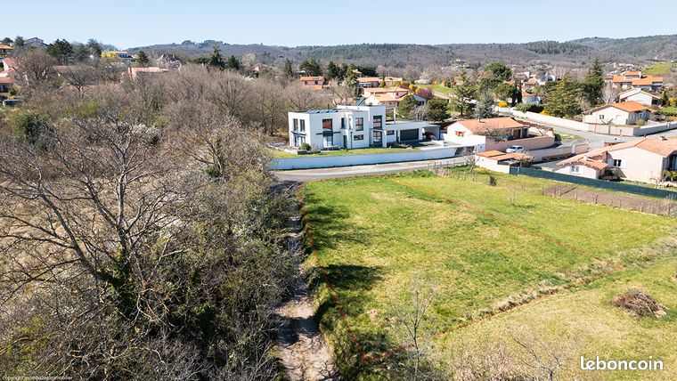 Terrain 718 m² Chatel Guyon