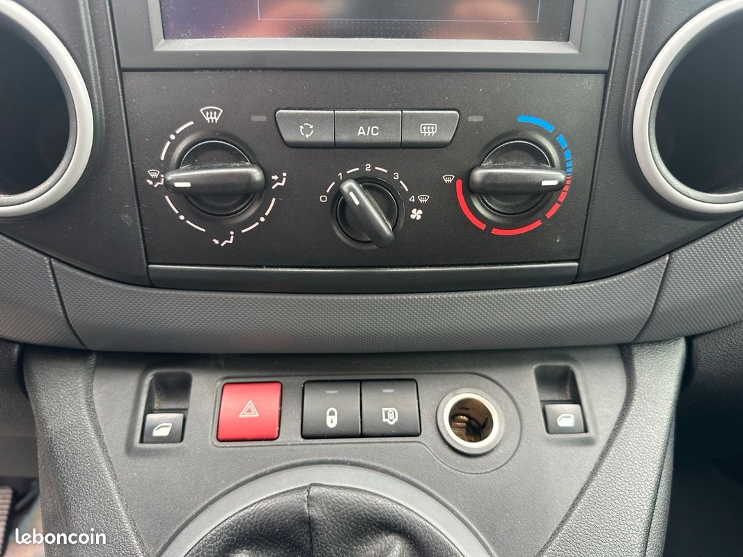 PEUGEOT PARTNER COMBI 1.6 HDI 90 PREMIUm (image 23)