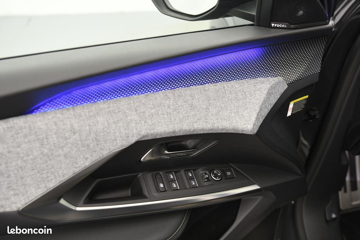 PEUGEOT 3008 Plug-in Hybrid 195 e-DCS7 GT FULL (image 13)