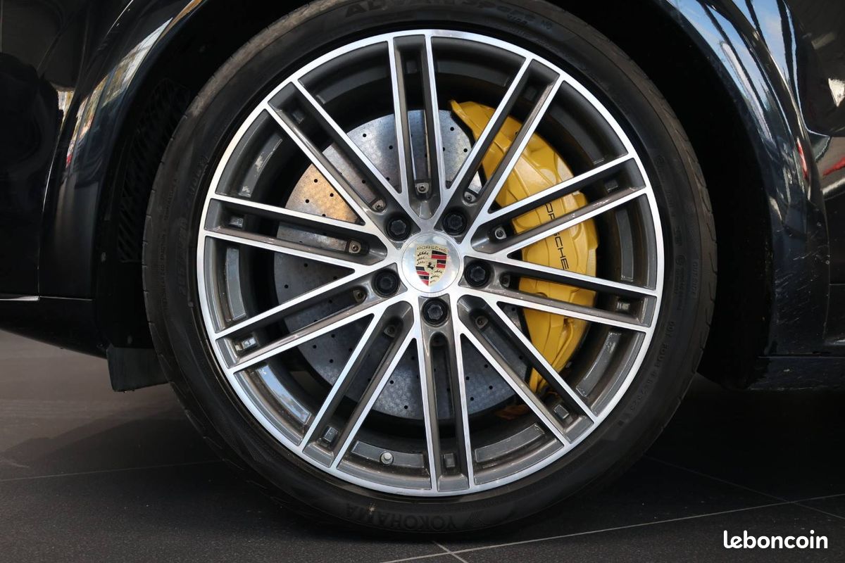 PORSCHE Cayenne Coupe E-Hybrid 4.0 V8 680 ch Tiptronic BVA Turbo S (image 6)