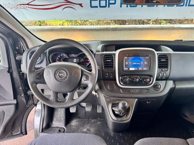 Opel Vivaro Combi 9 places 1.6 140 (image 5)