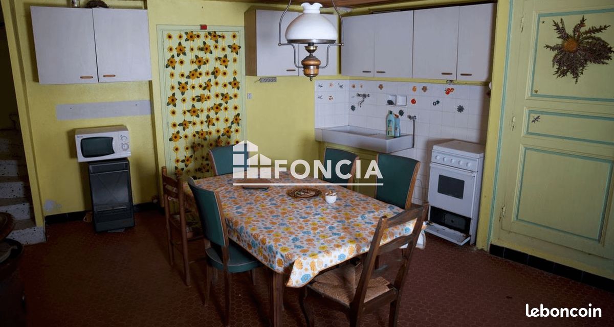 Maison 3 pièces 65 m² · à Murat-sur-Vèbre · 65 m² · 37 000 €
