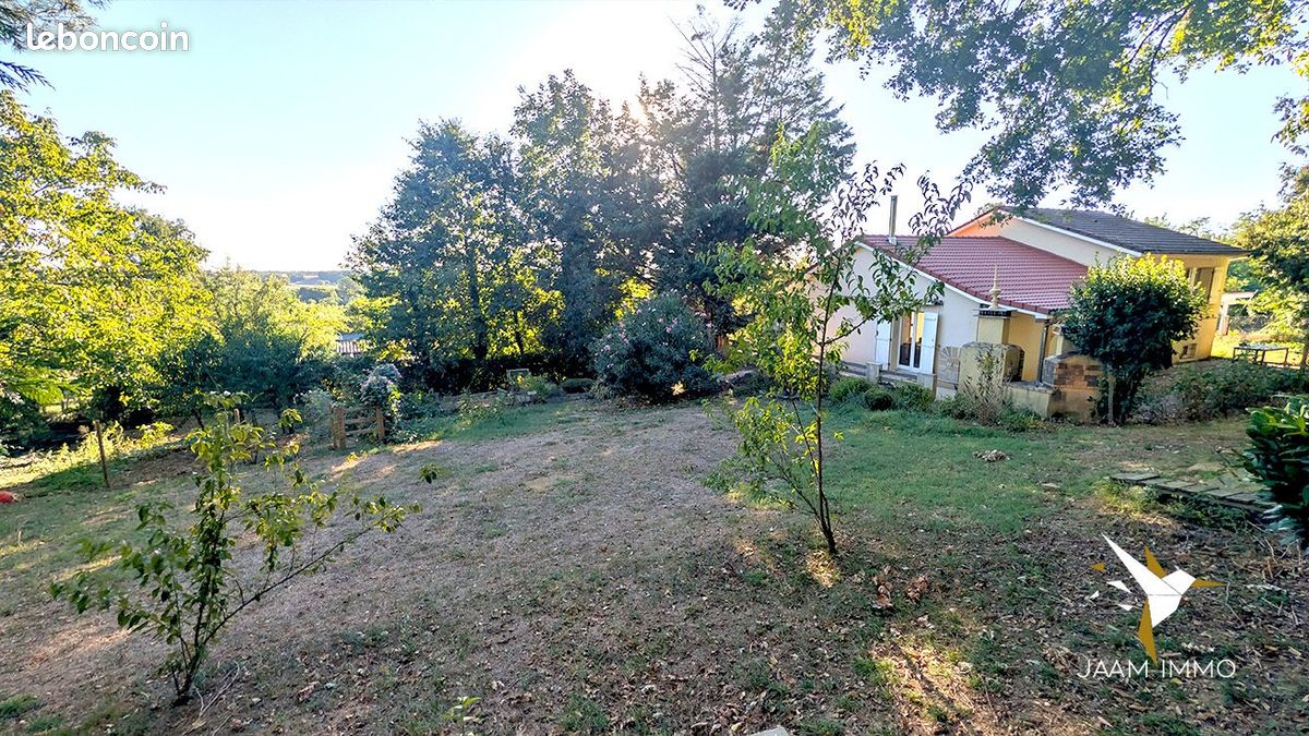 Maison 4 pièces 100 m² · à Saint-Étienne-sur-Chalaronne · 100 m² · 350 000 €