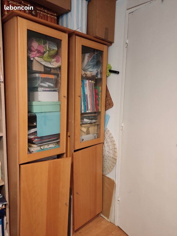 Donne bibliothèque (image 1)