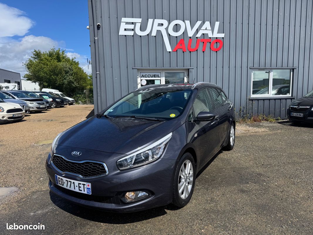 Kia cee'd sw 1.4 crdi 90ch style 5p (image 1)