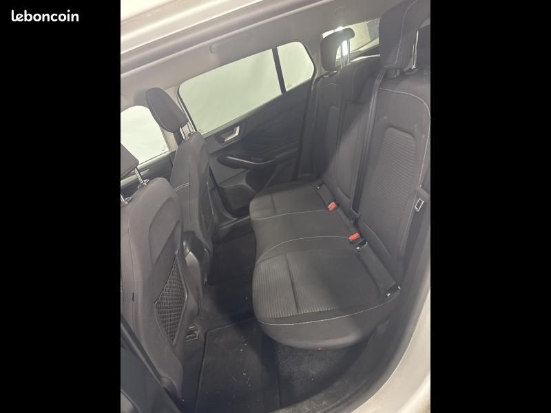 Ford Focus SW 1.0 EcoBoost 125ch Titanium (image 10)