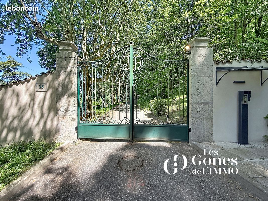 Appartement 4 pièces 103 m² · à Caluire-Et-Cuire · 103 m² · 440 000 €