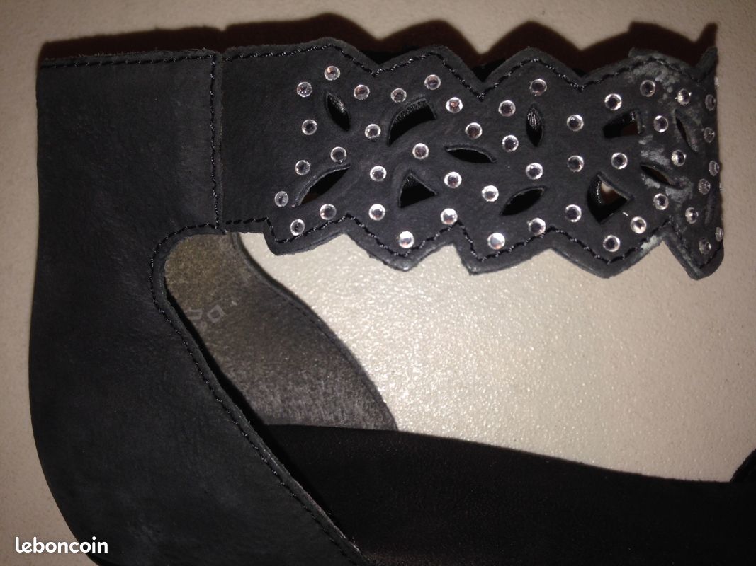 Sandales cuir noir avec strass RIEKER ANTISTRESS (image 5)