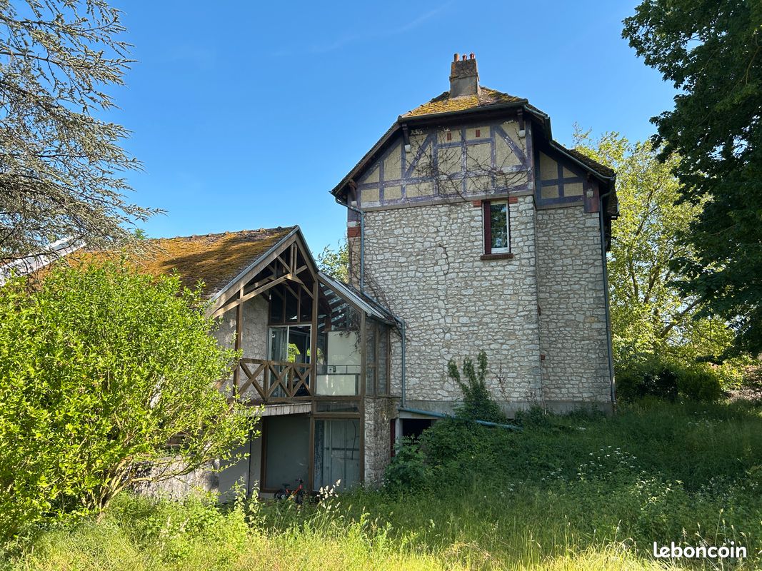 Maison 9 pièces 230 m² · à Souppes-sur-Loing · 230 m² · 249 000 €